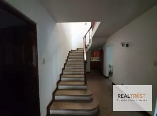 EN VENTA CASA FUERA DE GARITA ZONA 14 LA VILLA - 3 HABITACIONES — Casa en Venta en La Villa, Zona 14, Guatemala, Ciudad — miniatura 5 de 10
