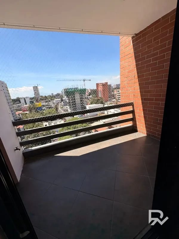 Venta de Apartamento en Edificio Torre del Valle zona 10 cerca de CC La Estación — Apartamento en Venta en Zona 14, Guatemala, Ciudad — foto 2 de 13