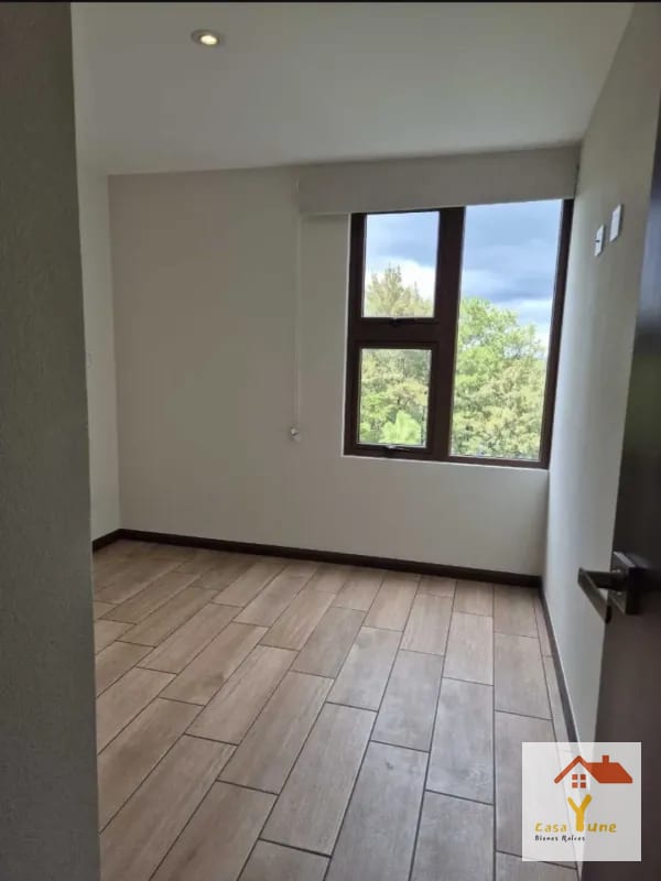 Apartamento en alquiler zona 16 San Isidro 2021 — Apartamento en Alquiler en San Isidro 20/21, Zona 16, Guatemala, Ciudad — foto 11 de 15