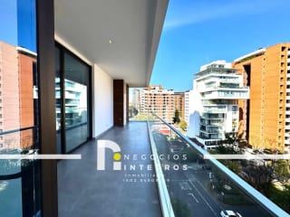 AQUILO VENDO APARTAMENTO EN ECHO ZONA 14 CON TERRAZA GRANDE CERCANO A AV LAS AMERICAS PV — Apartamento en Alquiler en Echo, Zona 14, Guatemala, Ciudad — miniatura 7 de 17