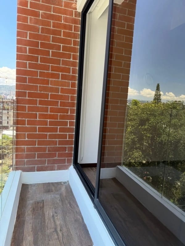 Vive cerca de todo en zona 10!!!! — Apartamento en Alquiler en Moretti, Zona 10, Guatemala, Ciudad — foto 3 de 10