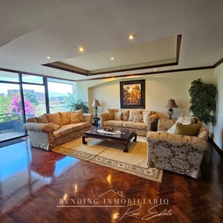 Apartamento amueblado en renta zona 14 edificio L'Excellence de 3 habitaciones + 3 parqueos — Apartamento en Alquiler en L'Excellence, Zona 14, Guatemala, Ciudad — miniatura 1 de 15