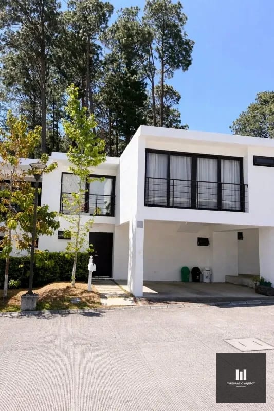 Casa En Venta En Residencial Verde 360 - Santa Catarina Pinula a — Casa en Venta en Santa Catarina Pinula, Guatemala, Ciudad — foto 1 de 13