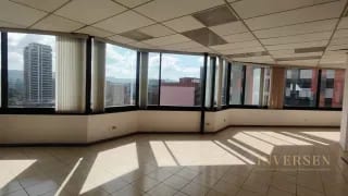 Oficina en renta ubicada en zona 10 — Oficina en Alquiler en Zona 10, Guatemala, Ciudad — miniatura 9 de 11