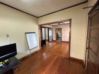 Renta Casa para oficinas zona 13 con suelo comercial — Oficina en Alquiler en Zona 13, Guatemala, Ciudad — miniatura 12 de 14