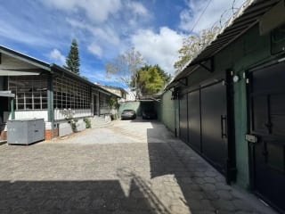 Renta Casa para oficinas zona 13 con suelo comercial — Oficina en Alquiler en Zona 13, Guatemala, Ciudad — miniatura 3 de 14