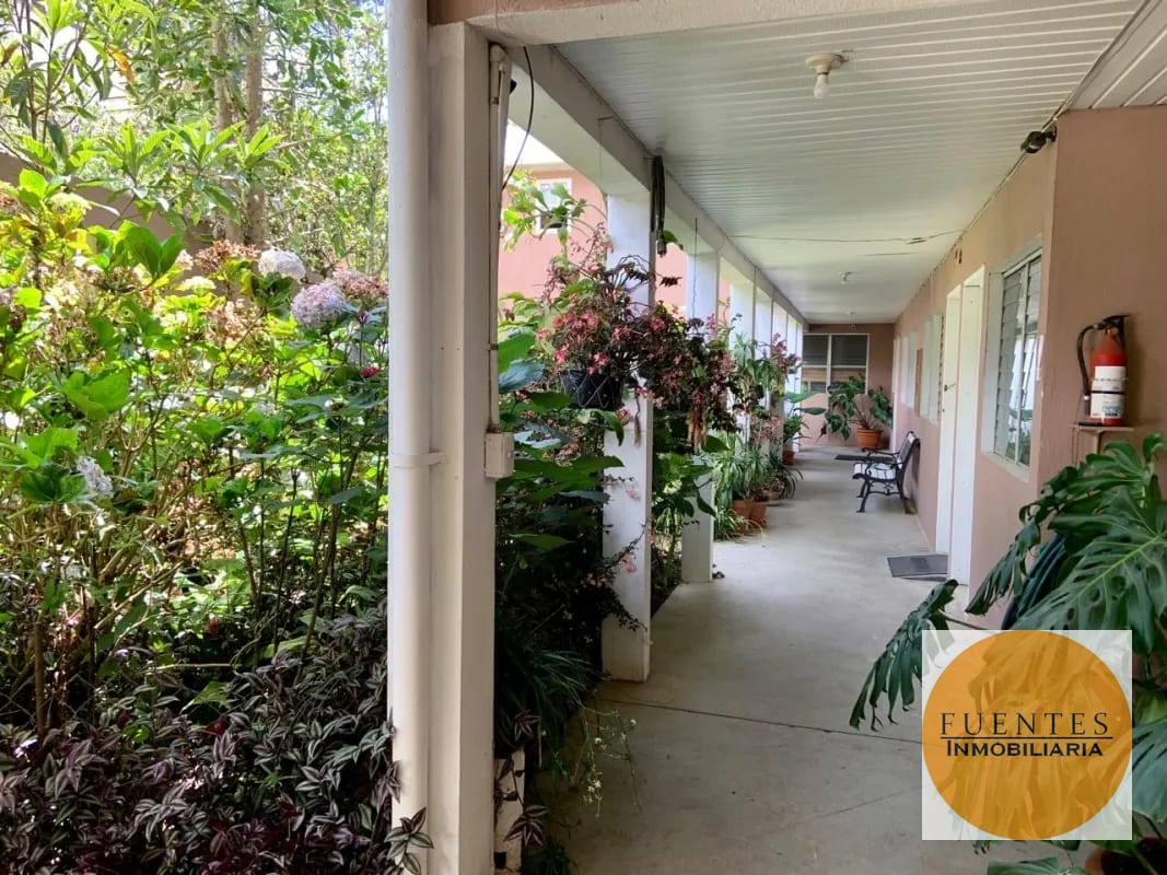 CASA EN VENTA JARDINES DE SAN LUCAS IV — Casa en Venta en San Lucas Sacatepéquez, Sacatepéquez — foto 3 de 8