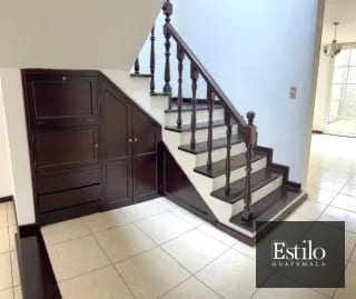 Hermosa Casa con Jardín En Venta — Casa en Venta en Carretera a El Salvador, Guatemala, Ciudad — miniatura 13 de 13