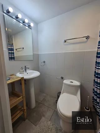 APARTAMENTO AMUEBLADO EN MODRA B — Apartamento en Venta en Zona 4, Guatemala, Ciudad — miniatura 2 de 9
