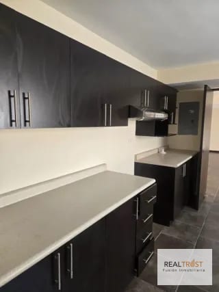 Titulo: Cumbres de la Arboleda en venta 4 habitaciones — Casa en Venta en Cumbres de La Arboleda, Carretera a El Salvador, Guatemala, Ciudad — miniatura 11 de 14