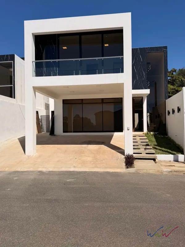 Casa en venta en condominio privado, carretera a Santa Elena Barillas — Casa en Venta en Santa Elena Barillas, Guatemala, Ciudad — foto 1 de 2