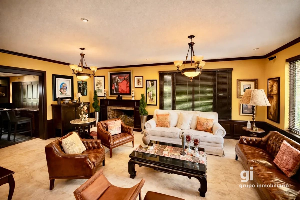Preciosa casa en venta en condominio exclusivo CAES — Casa en Venta en Carretera a El Salvador, Guatemala, Ciudad — foto 13 de 17