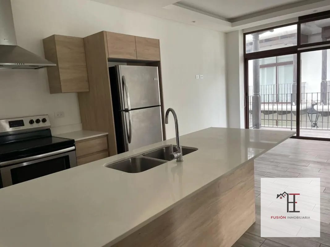 Rento apartamento en Lirios de Cayalá 1 zona 16 — Apartamento en Alquiler en Lirios de Cayalá I, Zona 16, Guatemala, Ciudad — foto 1 de 10