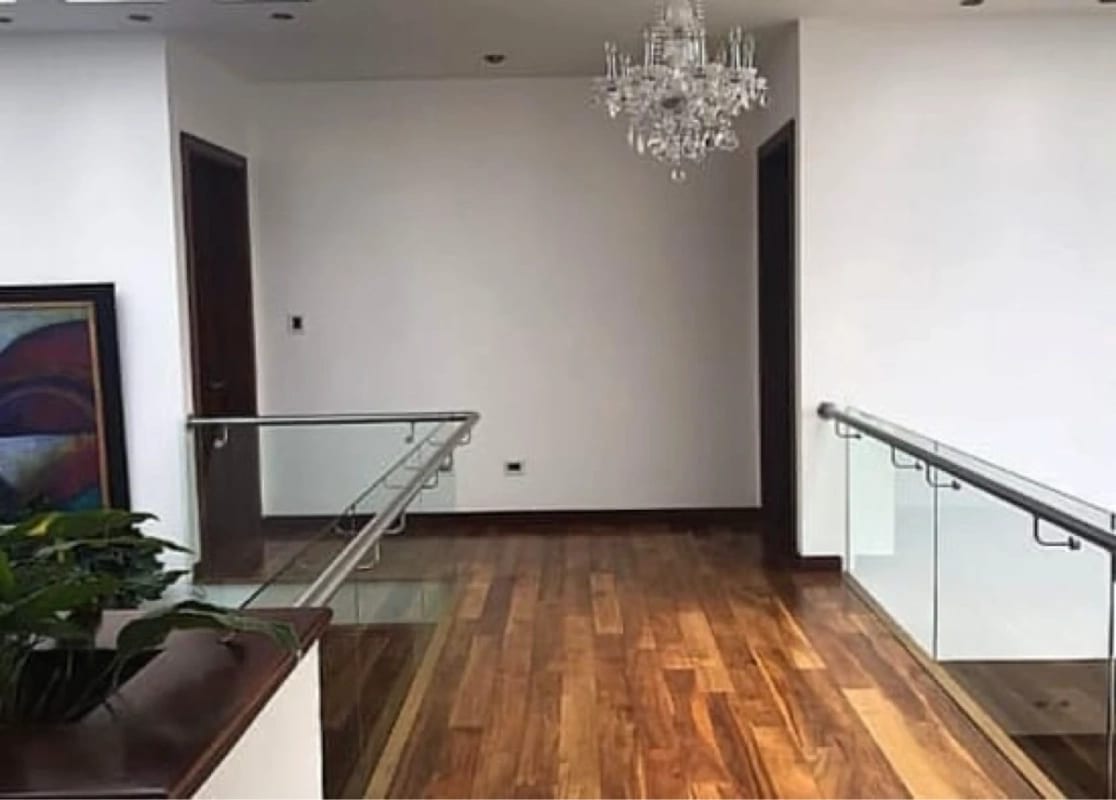 EN VENTA HERMOSA PROPIEDAD EN LAS CUMBRES ZONA 16 — Casa en Venta en Las Cumbres, Zona 16, Guatemala, Ciudad — foto 5 de 13