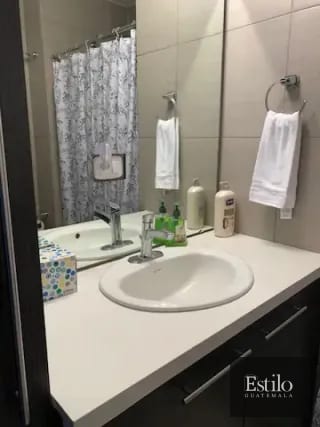 ALQUILER DE ESTUDIO AMUEBLADO ZONA 4 — Apartamento en Alquiler en Zona 4, Guatemala, Ciudad — miniatura 3 de 6