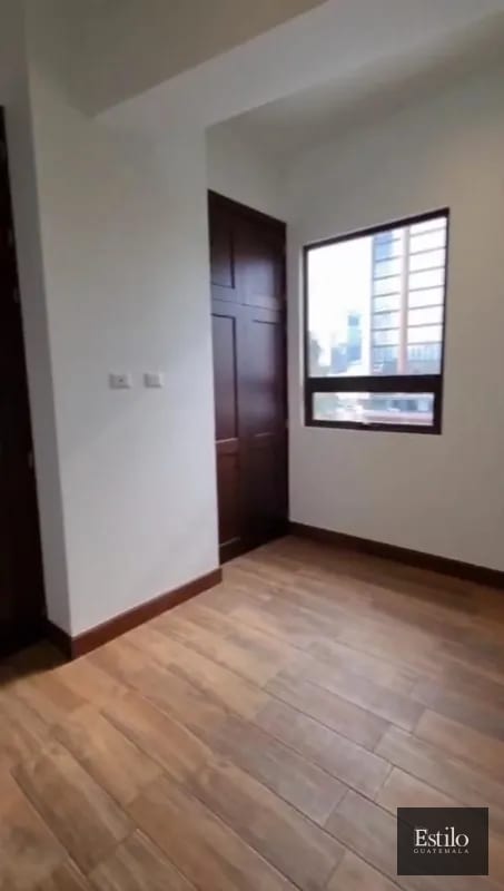 APARTAMENTO EN ALQUILER SALVATTORE Z.10 — Apartamento en Alquiler en Salvattore, Zona 10, Guatemala, Ciudad — foto 9 de 11