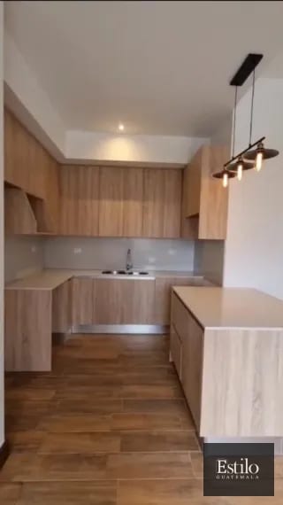 APARTAMENTO EN ALQUILER SALVATTORE Z.10 — Apartamento en Alquiler en Salvattore, Zona 10, Guatemala, Ciudad — miniatura 3 de 11