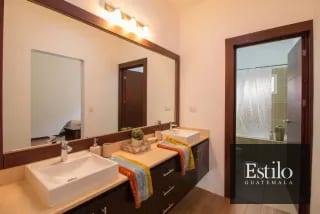 CASA EN VENTA TRIVENTO DE SAN VICENTE SANTA CATARINA PINULA — Casa en Venta en Santa Catarina Pinula, Guatemala, Ciudad — miniatura 2 de 10