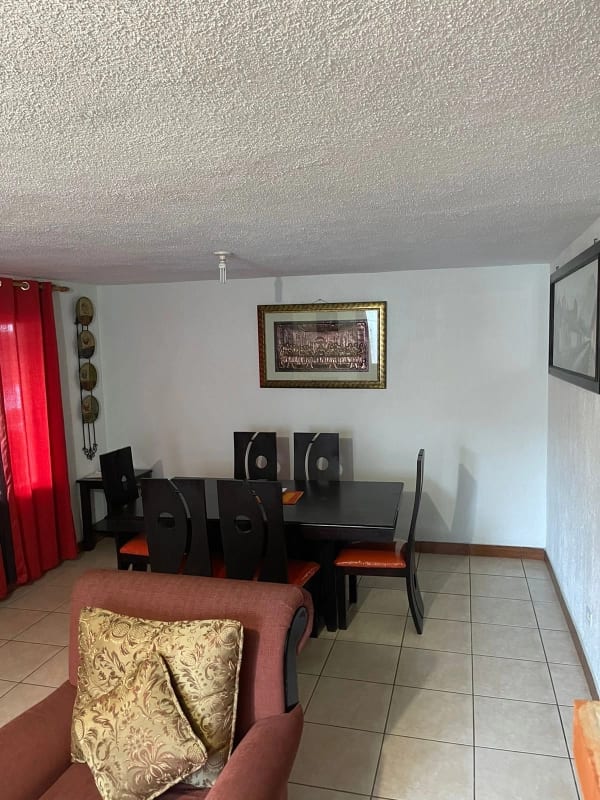 Casa en Venta Alamedas del Encinal Z.7 — Casa en Venta en Alameda del Encinal III, Zona 7 Mixco, Guatemala, Ciudad — foto 9 de 11