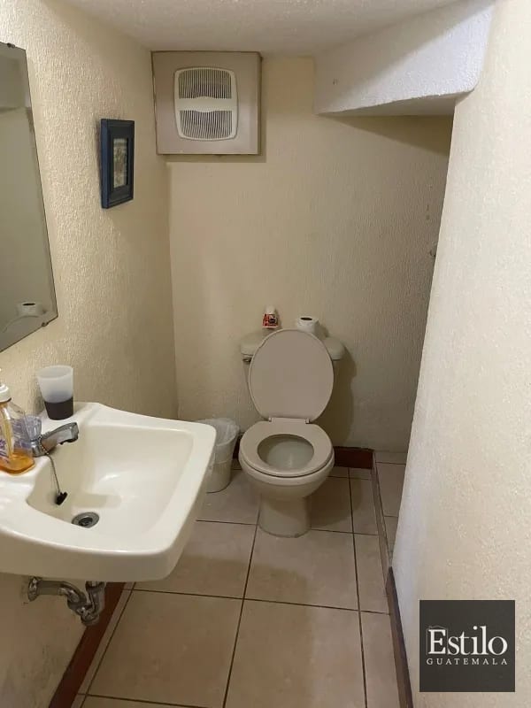 Casa en Venta Alamedas del Encinal Z.7 — Casa en Venta en Alameda del Encinal III, Zona 7 Mixco, Guatemala, Ciudad — foto 6 de 11