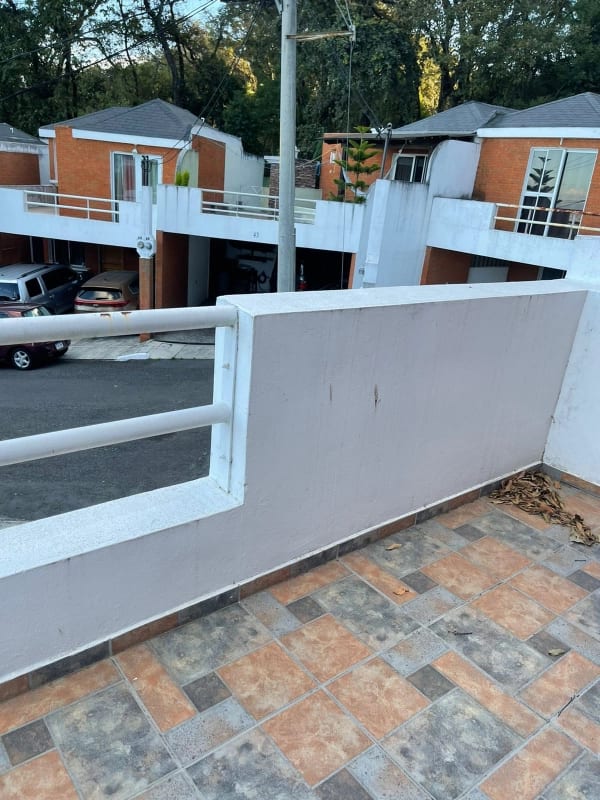 Casa en Venta Alamedas del Encinal Z.7 — Casa en Venta en Alameda del Encinal III, Zona 7 Mixco, Guatemala, Ciudad — foto 3 de 11