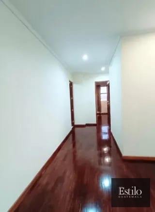 APARTAMENTO EN ALQUILER REAL DE LA VILLA Z.10 — Apartamento en Alquiler en Real de la Villa, Zona 10, Guatemala, Ciudad — miniatura 6 de 9