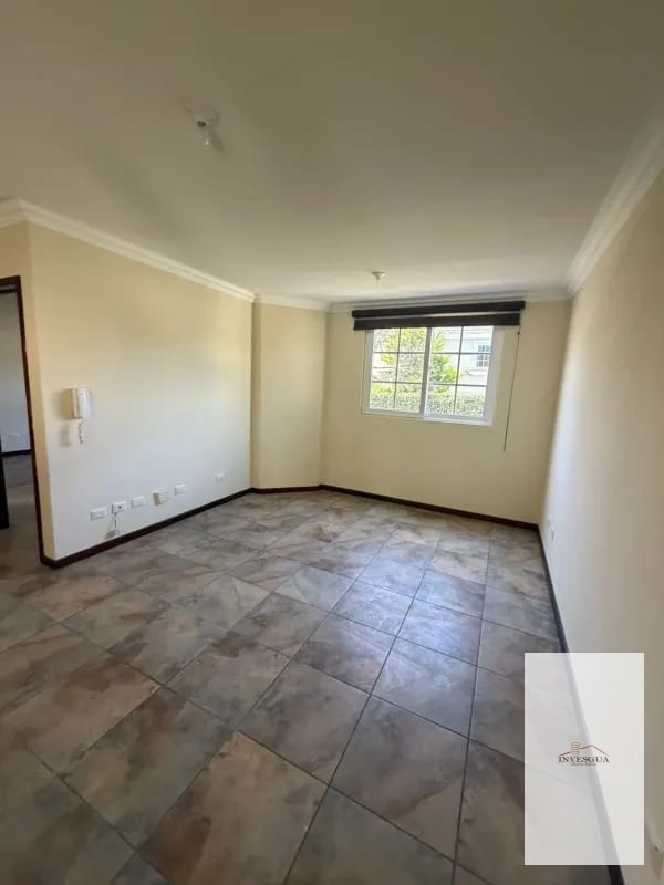 Casa En Venta Villas De Entreverdes — Casa en Venta en Villas de Entreverdes, Carretera a El Salvador, Guatemala, Ciudad — foto 8 de 9