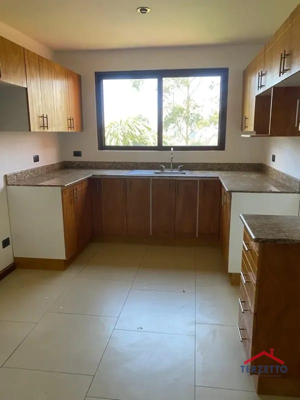 Aparatmento Zona 16 — Apartamento en Alquiler en Zona 16, Guatemala, Ciudad — foto 12 de 14