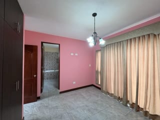 CASA EN ALQUILER LOS CELAJES SAN CRISTOBAL POR COMERCIAL MIX ACCESIBLE A BULEVAR PRINCIPAL — Casa en Alquiler en Zona 8 Mixco, Guatemala, Ciudad — miniatura 7 de 17
