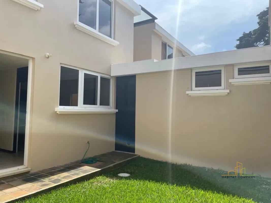 Casa | Venta | KM 16-20 CAES | Entrada Calle de Olmeca |  Casa en Venta Residenciales Santa Mónica - Ganga — Casa en Venta en km 16-20, Carretera a El Salvador, Guatemala, Ciudad — foto 6 de 9