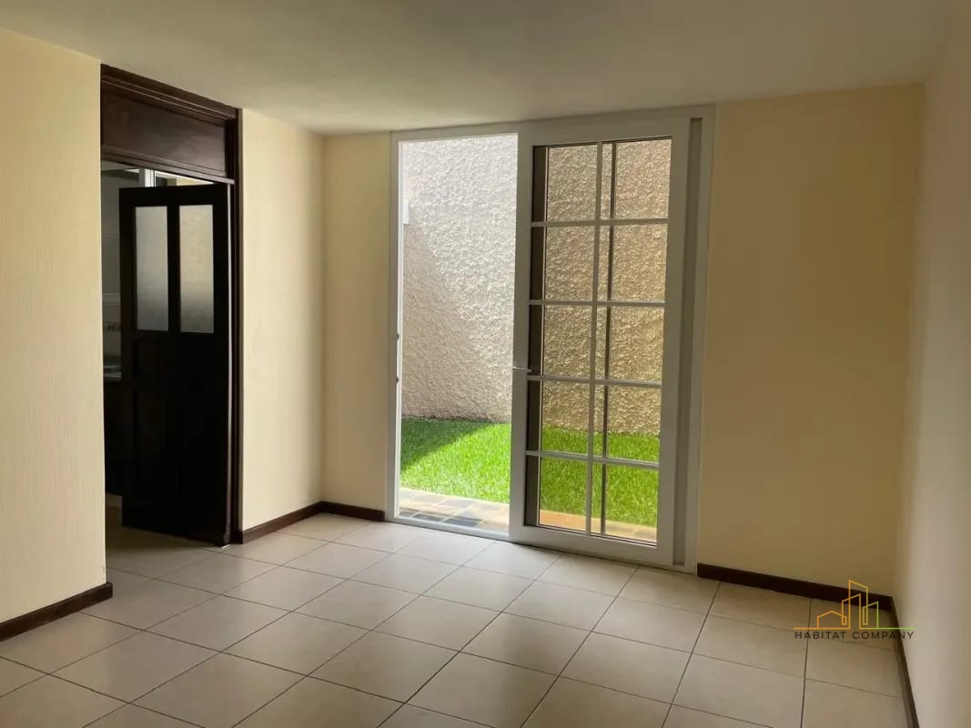 Casa | Venta | KM 16-20 CAES | Entrada Calle de Olmeca | Casa en Venta Residenciales Santa Mónica - Ganga — Casa en Venta en km 16-20, Carretera a El Salvador, Guatemala, Ciudad — foto 5 de 9