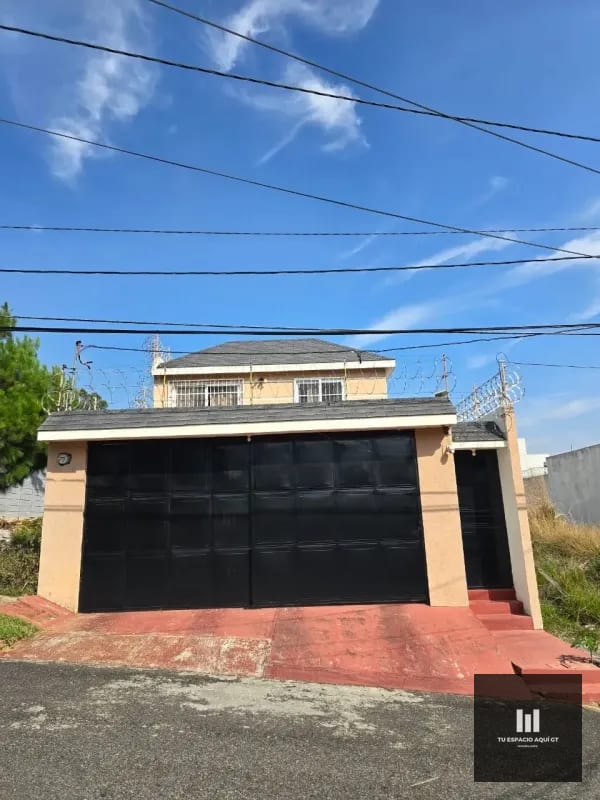 Lujosa Casa En Venta - Hacienda Real, Zona 16 — Casa en Venta en Zona 16, Guatemala, Ciudad — foto 1 de 17