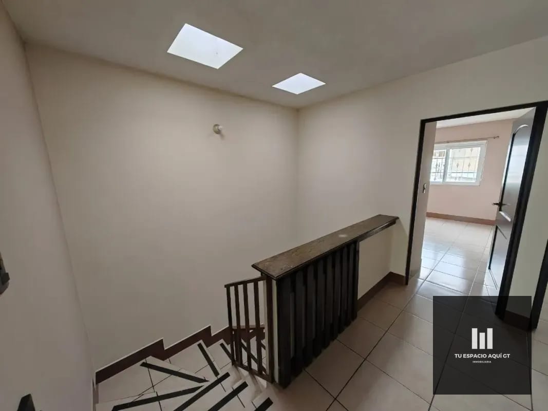 Lujosa Casa En Venta - Hacienda Real, Zona 16 — Casa en Venta en Zona 16, Guatemala, Ciudad — foto 6 de 17