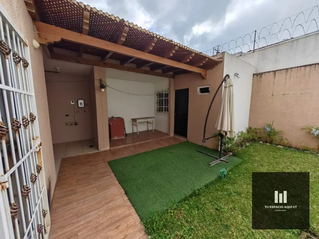 Lujosa Casa En Venta - Hacienda Real, Zona 16 — Casa en Venta en Zona 16, Guatemala, Ciudad — foto 2 de 17
