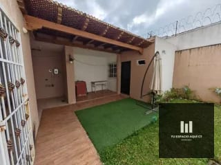 Lujosa Casa En Venta - Hacienda Real, Zona 16 — Casa en Venta en Zona 16, Guatemala, Ciudad — miniatura 2 de 17