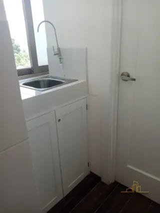 Apartamento Loft Amueblado en Renta Zona 15 | Edificio Adamant | 1 Habitación + Balcón | Q5,800 Todo Incluido — Apartamento en Alquiler en Adamant, Zona 15, Guatemala, Ciudad — miniatura 2 de 9