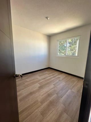 Vendo casa en San José Pinula — Casa en Venta en Condado Florenza, San José Pinula, Guatemala, Ciudad — miniatura 3 de 9