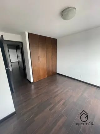 Apartamento en renta Attica II zona 14 — Apartamento en Alquiler en Zona 14, Guatemala, Ciudad — miniatura 4 de 11