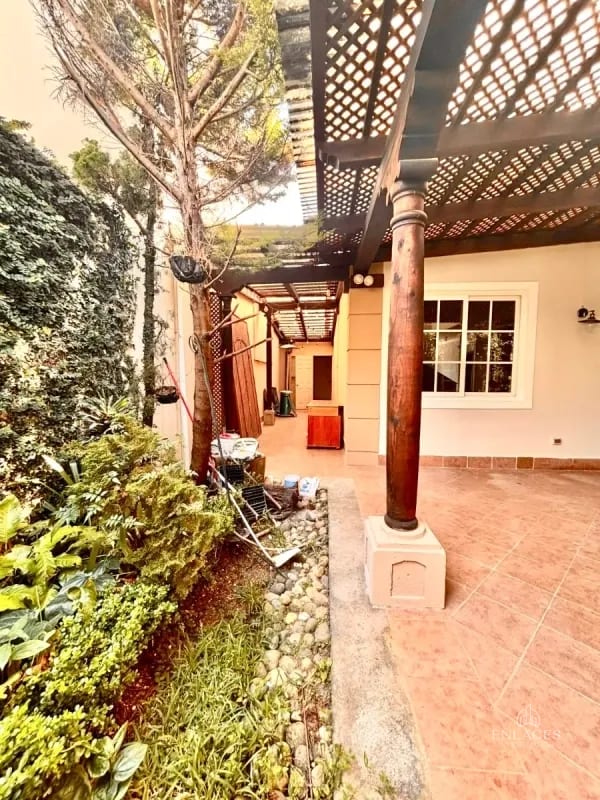 Entrada a Fraijanes • Casa en Renta/Venta • Villas de Entreverdes — Casa en Alquiler en Villas de Entreverdes, Carretera a El Salvador, Guatemala, Ciudad — foto 6 de 13