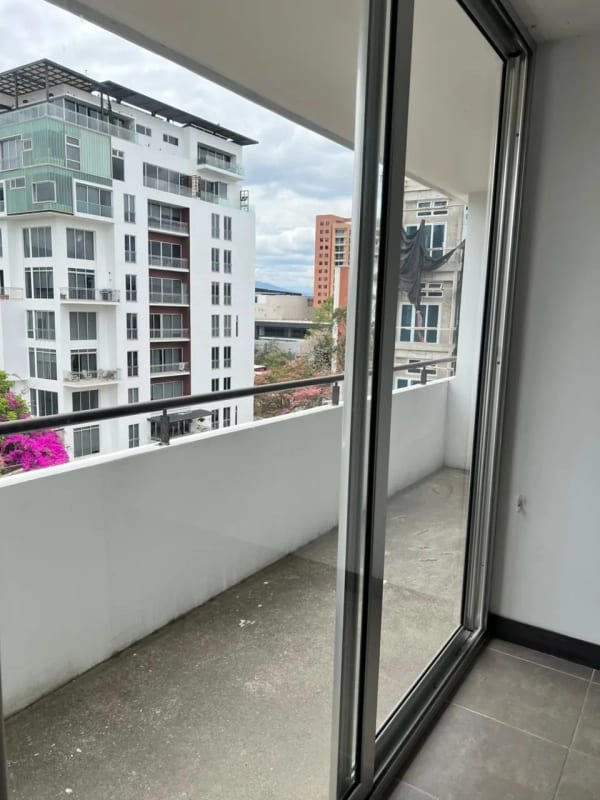 VENTA APARTAMENTO EN EDIFICIO 3-85 VISTA HERMOSA I — Apartamento en Venta en Edificio 3-85, Zona 15, Guatemala, Ciudad — foto 5 de 11