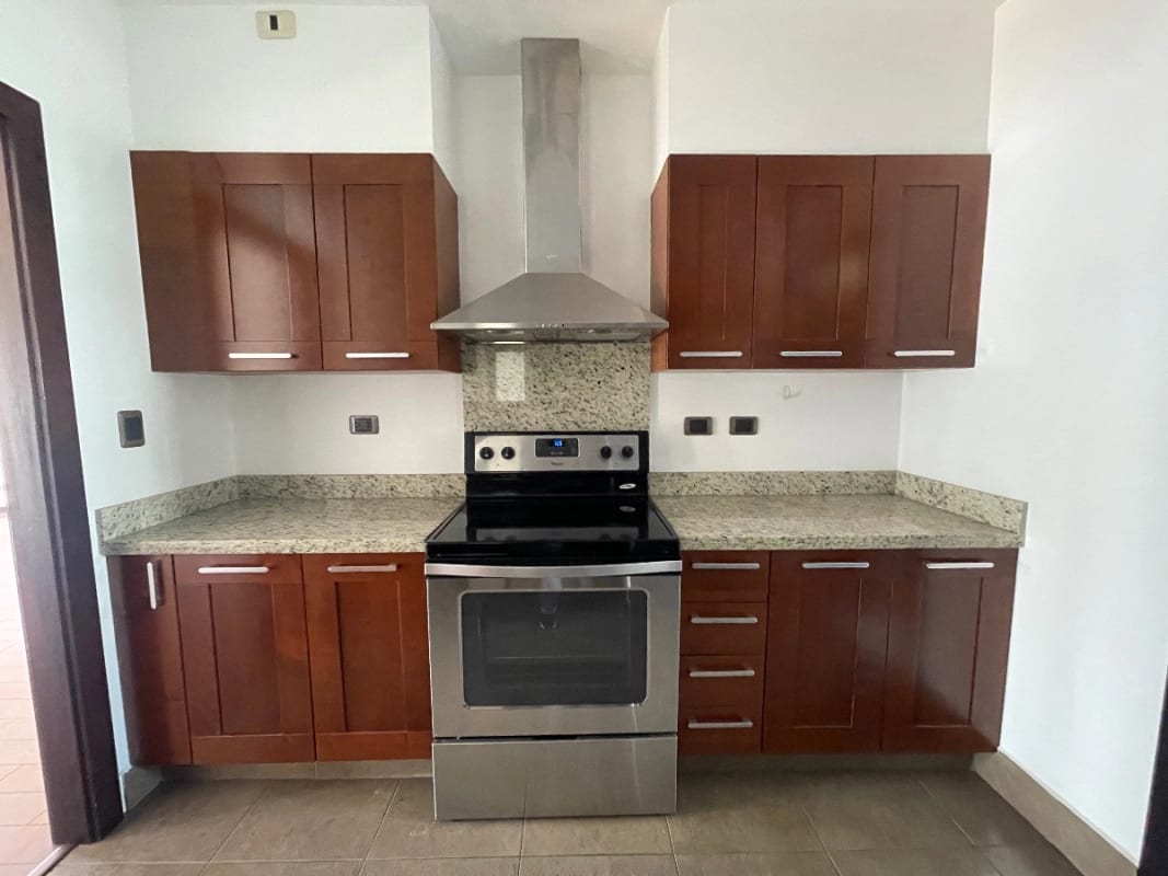 APARTAMENTO RENTA ZONA 16 , DURIAN CAYALA 144 MTS2, 3 DORMITORIOS $1,800 INCLUYE MANT E IVA EN CIUDAD CAYALÁ — Apartamento en Alquiler en Zona 16, Guatemala, Ciudad — foto 3 de 7