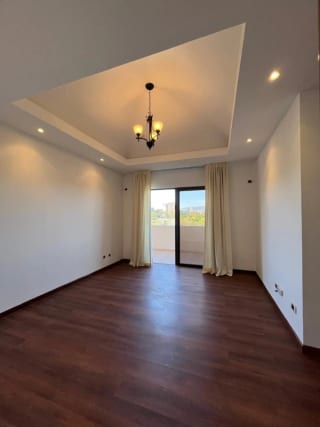 ALQUILO APARTAMENTO CON AMPLIO BALCÓN Y 3 HABS. en zona 15. — Apartamento en Alquiler en Colonia El Maestro, Zona 15, Guatemala, Ciudad — miniatura 8 de 10