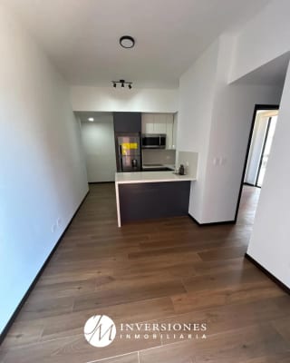 Apartamento en renta zona 10 cerca de La Estación — Apartamento en Alquiler en Zona 10, Guatemala, Ciudad — miniatura 1 de 13
