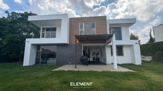 Casa en venta Villa Verde II – Carretera a Fraijanes (Km 21.5) — Casa en Venta en Vila Verde II, Carretera a El Salvador, Guatemala, Ciudad — miniatura 2 de 14