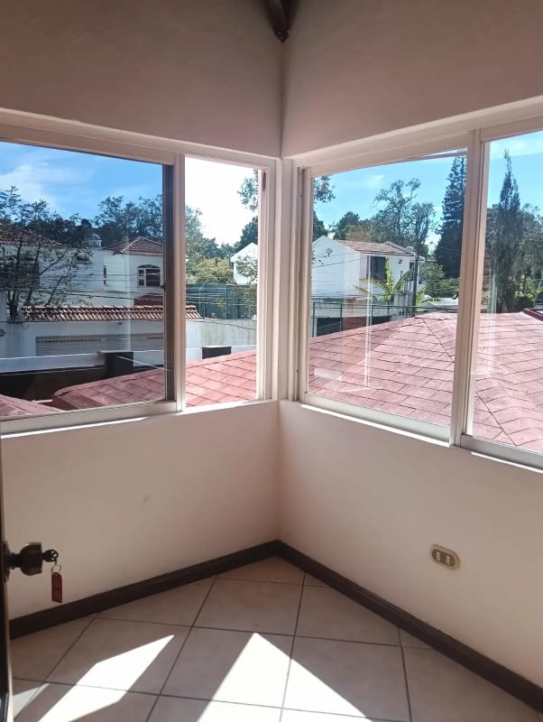 Casa en venta - Residenciales San Anotnio - Km 16.5 CAES — Casa en Venta en Carretera a El Salvador, Guatemala, Ciudad — foto 8 de 15