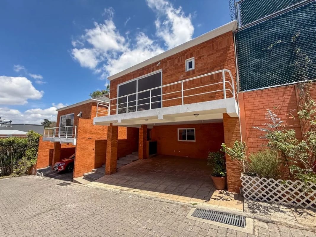 CASA EN VENTA ó RENTA EXPLANADA CAYALA Z.16 GUATEMALA — Casa en Venta en Explanada Cayalá, Zona 16, Guatemala, Ciudad — foto 16 de 17