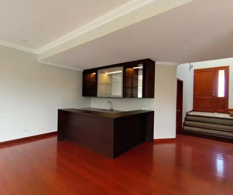 VENDO Casa Carretera a El Salvador, Condominio Portal del Bosque II — Casa en Venta en Portal del Bosque II, Carretera a El Salvador, Guatemala, Ciudad — foto 12 de 15