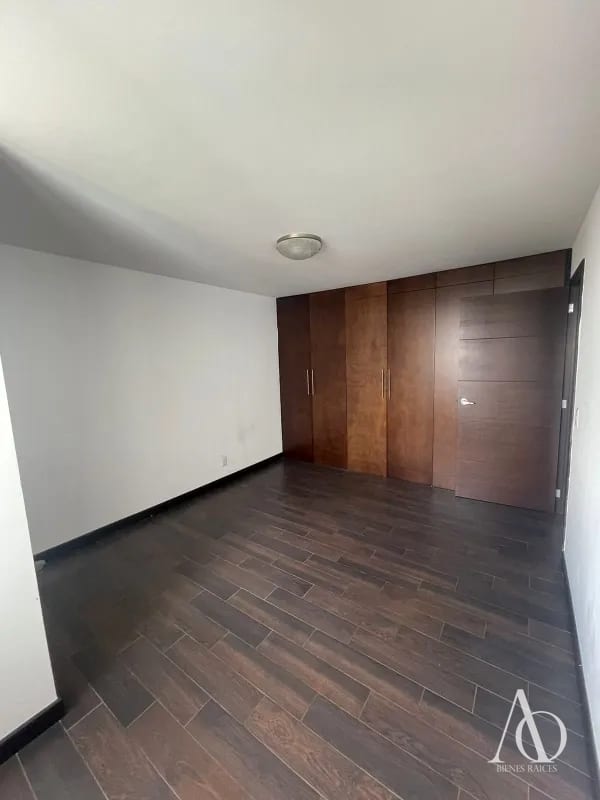 Apartamento en Alquiler Edificio Attica II, zona 14 N14 / EN DIRECTO 01 — Apartamento en Alquiler en Attica II, Zona 14, Guatemala, Ciudad — foto 9 de 11