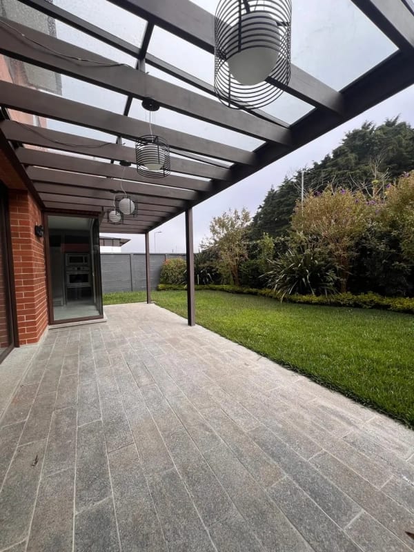 Casa en venta en BURANAS carretera a El Salvador — Casa en Alquiler en Buranas Concepción, Carretera a El Salvador, Guatemala, Ciudad — foto 1 de 14