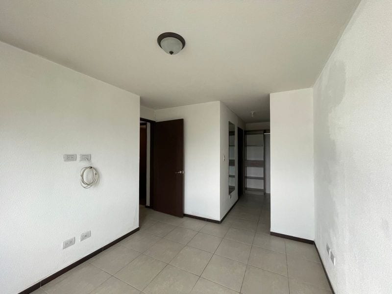 VENTA DE APARTAMENTO EN ZONA 11 PARQUE 11 DE 3 DORMITORIOS — Apartamento en Venta en Parque 11, Zona 11, Guatemala, Ciudad — foto 8 de 13